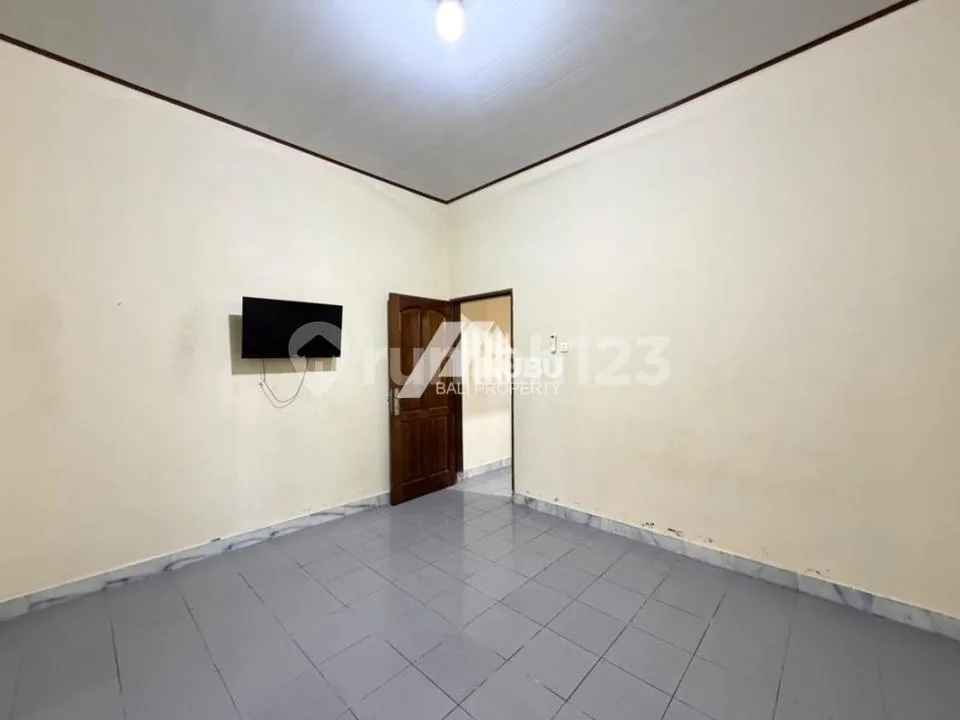 Kbp1690 Cleand And Bright House Located On Good Location . - Image 4 of 4