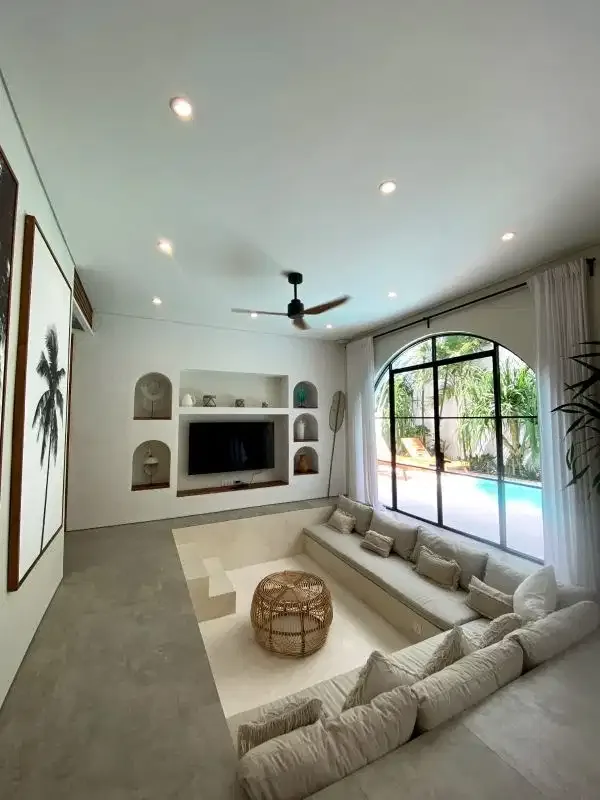 MEDITERRANEAN LUXURY VILLA AT UMALAS - Image 3 of 10