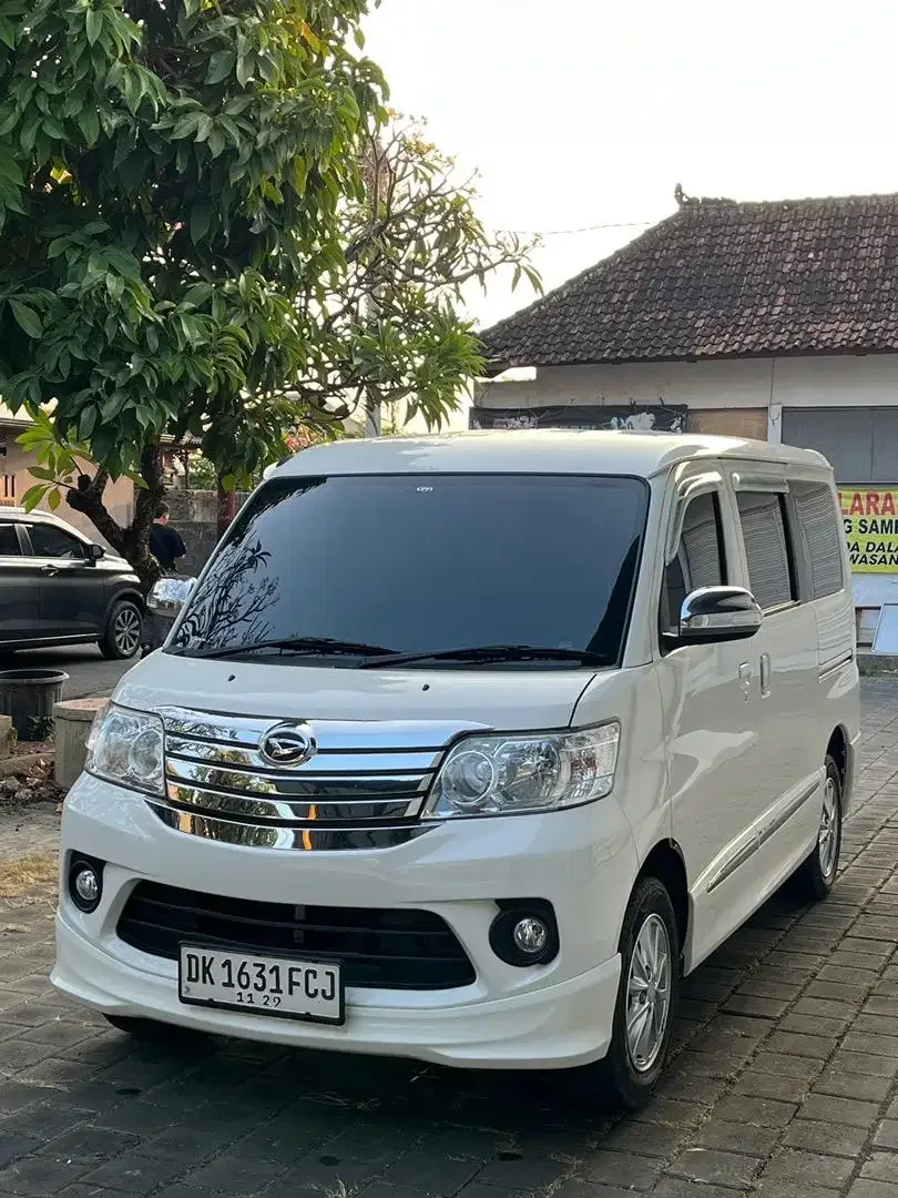 LUXIO X MATIC 2024 ODO 10.000 - DP 35 JT - Image 1 of 10