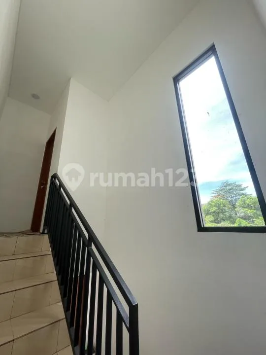 Rumah Baru Lantai 2 di Denpasar Utara - Image 2 of 4