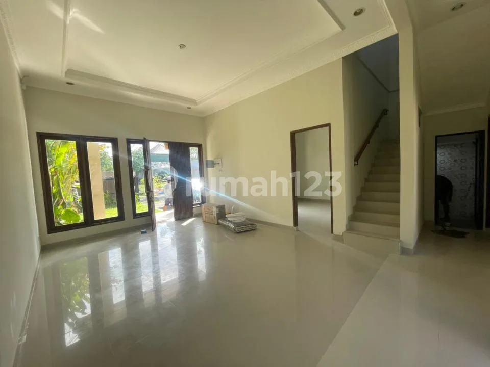Rumah Modern Lega Do Tukad Badung Jarak Ideal ke Renon dan Sanur dengan Akses Lega dan Taman serta Garase yang Luas - Image 4 of 4
