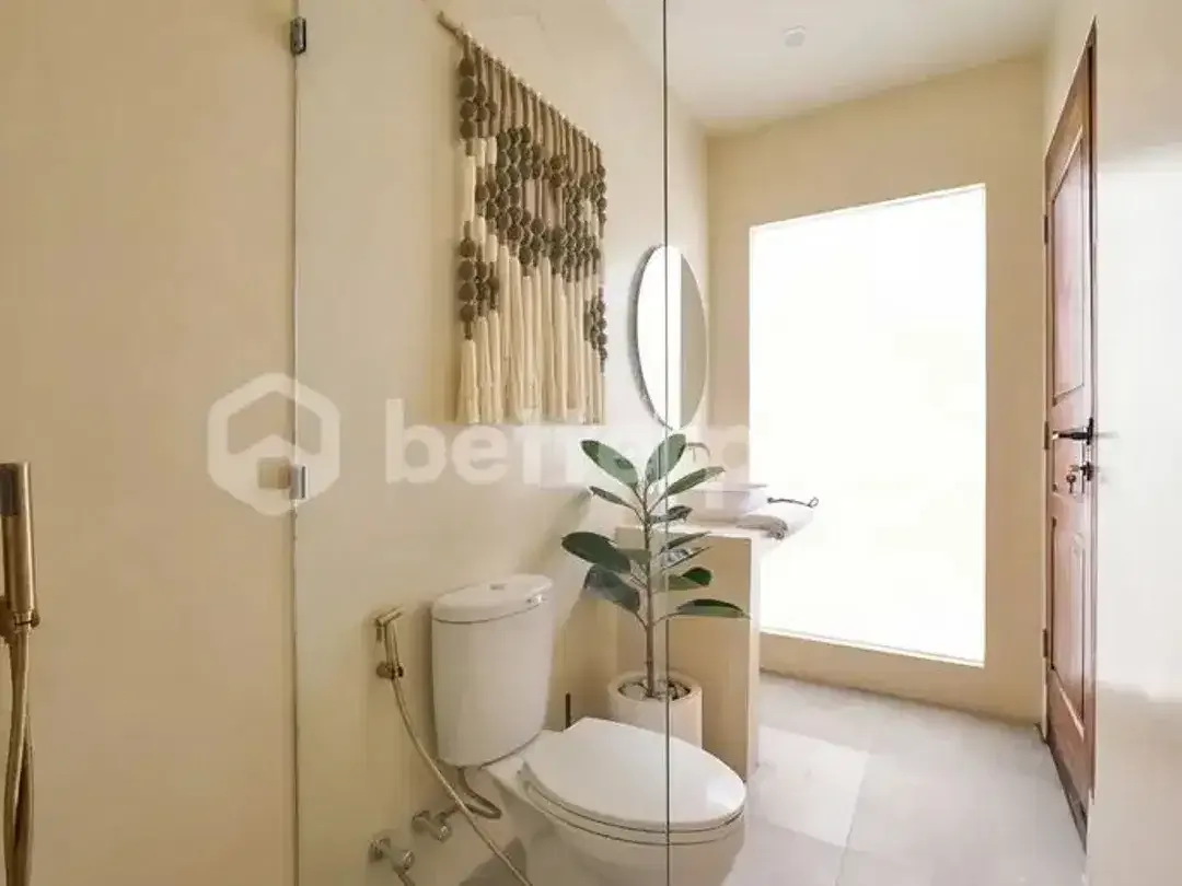 Fully Operational 9-Unit Boutique Villa Complex in Berawa, Canggu - Image 7 of 10