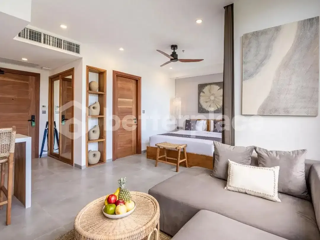 Modern 1-Bedroom Apartment in the Heart of Batu Bolong, Canggu - Image 3 of 10
