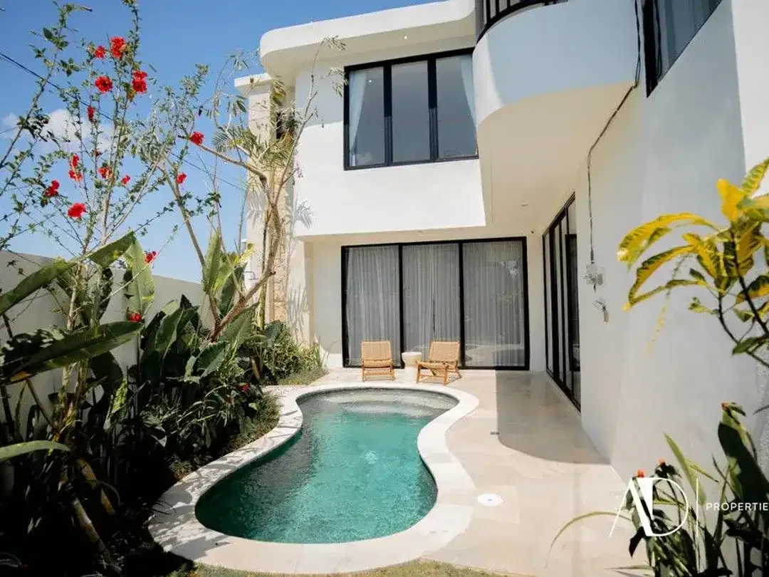FREEHOLD | 3-BEDROOM MODERN VILLA WITH BEACH ACCESS, CEMAGI - Image 2 of 10