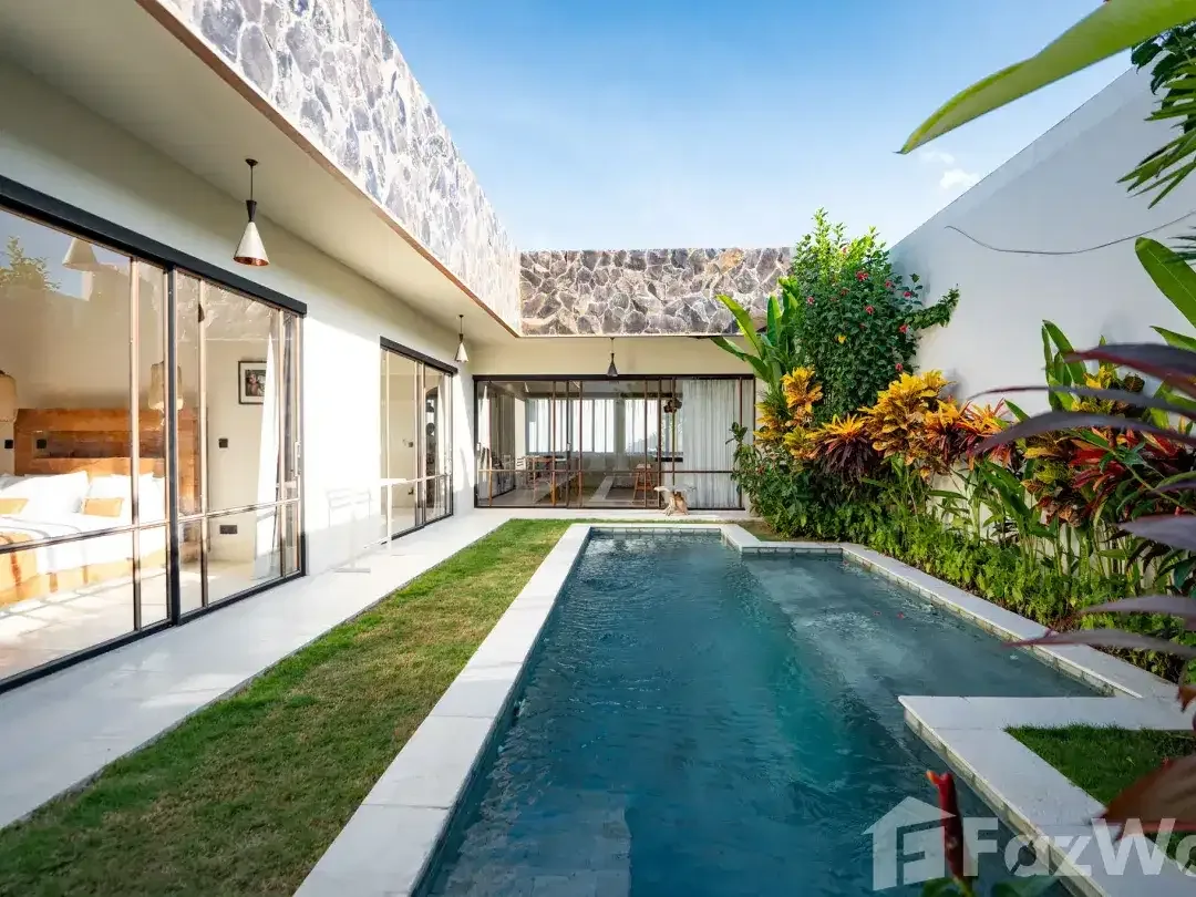 2 Bedroom Villa for sale in Kerobokan, Bali - Image 1 of 10