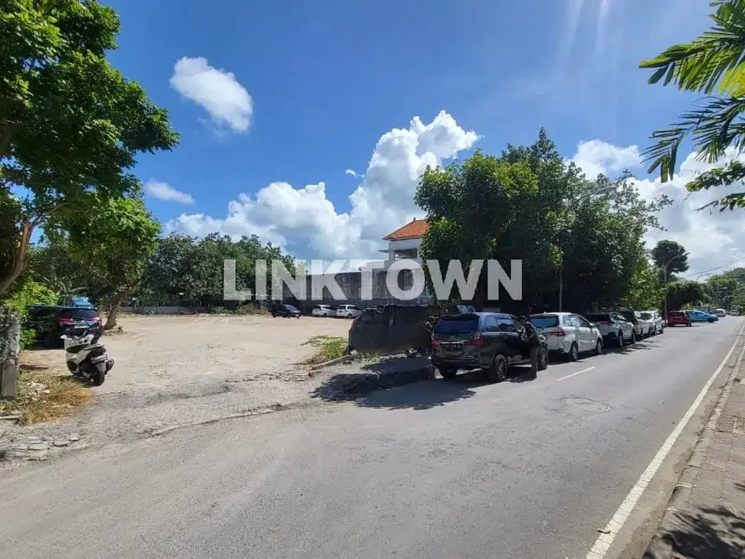 Beachfront Land in Pantai Jerman Kuta with Sunset View For Sale - Image 8 of 10