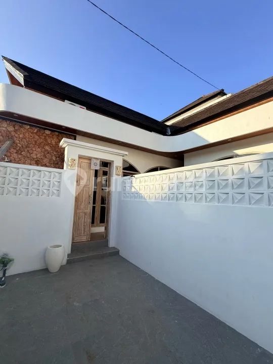 Dijual Villa Baru Siap Huni Fully Furnished di Taman Griya - Image 3 of 4