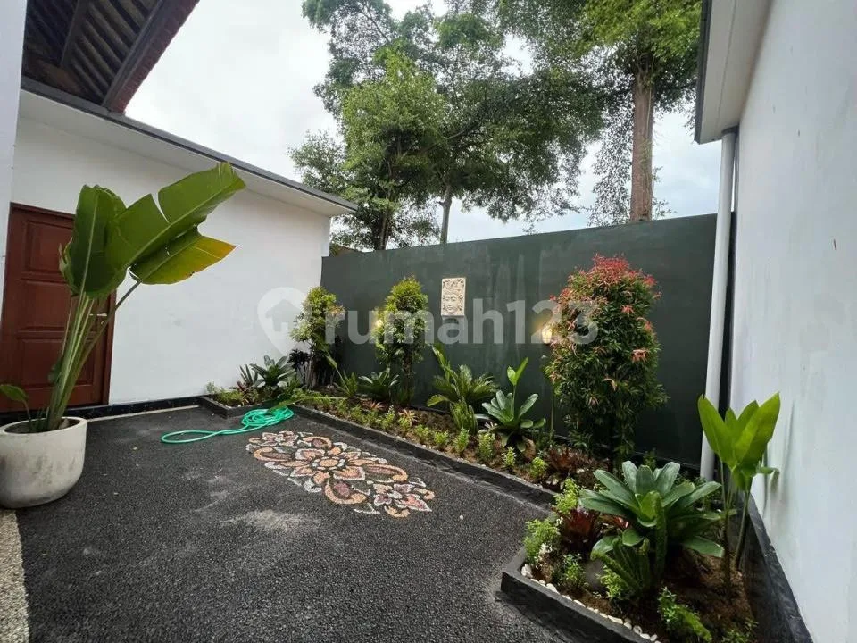 Villa Full Furnished dengan Kolam Renang Dekat Pantai di Padonan - Image 3 of 4