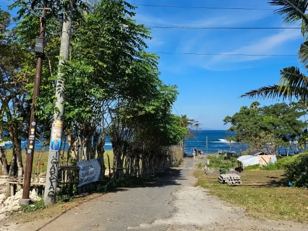 TANAH STRATEGIS 200METER KE PANTAI SABA BALI SEBELAH RUMAH ARTIS TOP - Image 1 of 9