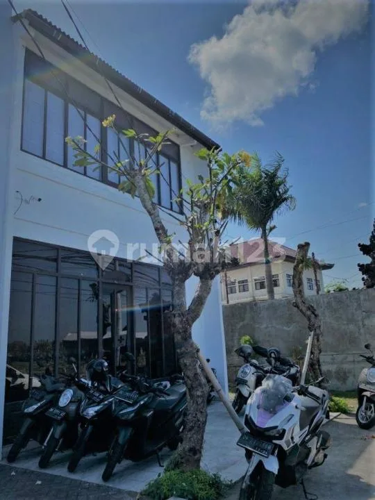 Ruko 2 Lantai Lokasi Premium di Seminyak - Image 4 of 4