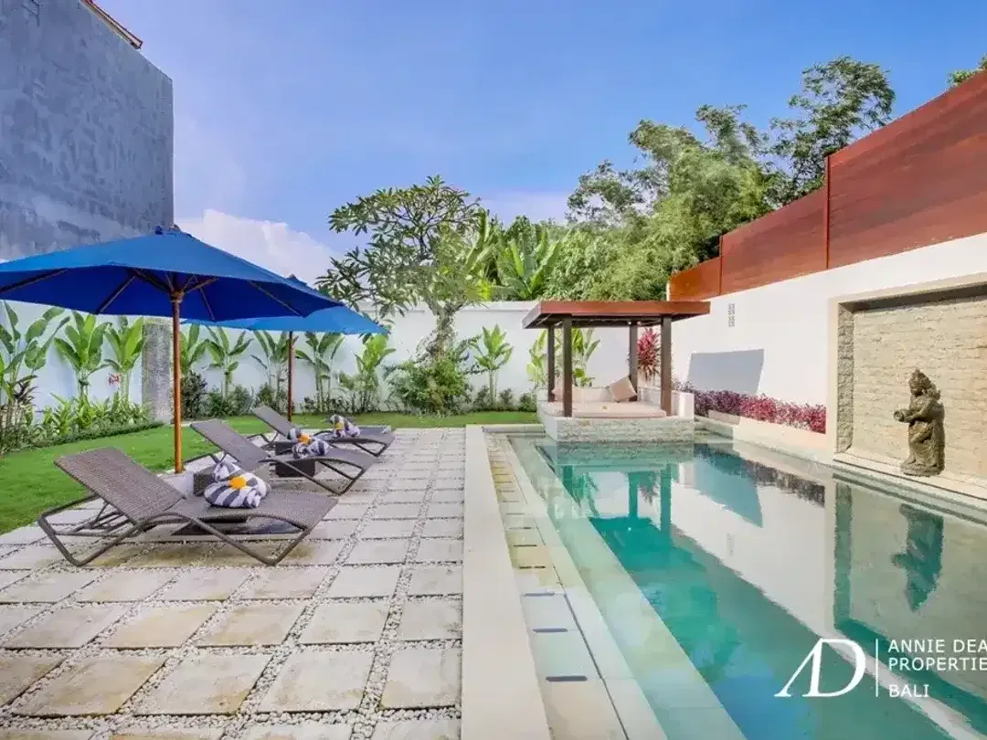 FREEHOLD | FULLY RENOVATED MODERN 3-BEDROOM VILLA IN PRIME SEMINYAK - Image 3 of 10