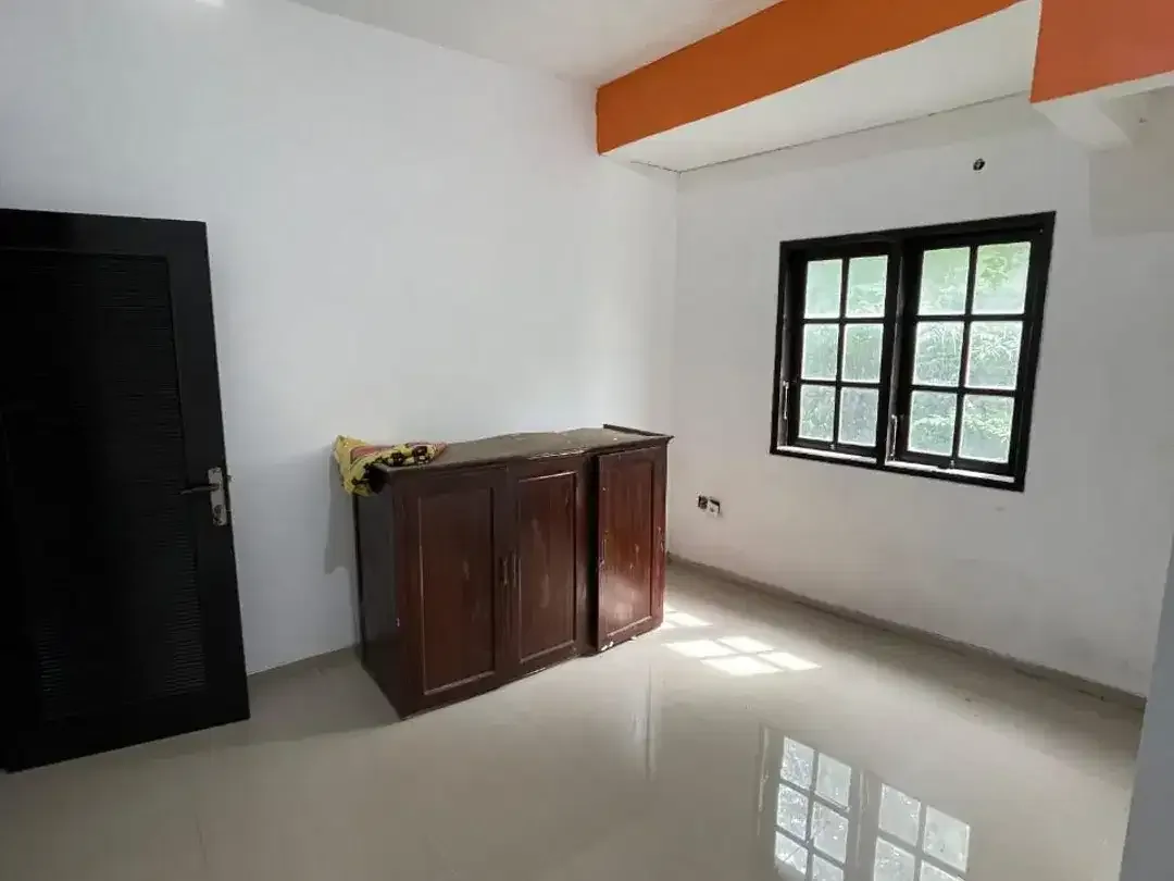 Dijual Rumah 3 Lantai Lokasi di Jl. Uluwatu 2, Jimbaran. - Image 10 of 10