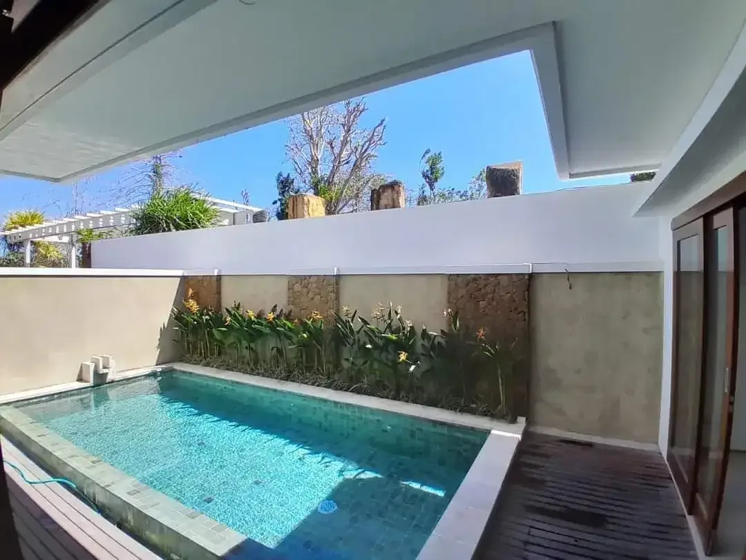 VILLA 3 BR FURNISHED KONDISI BARU LOKASI DEKAT PANTAI UNGASAN BALI - Image 10 of 10