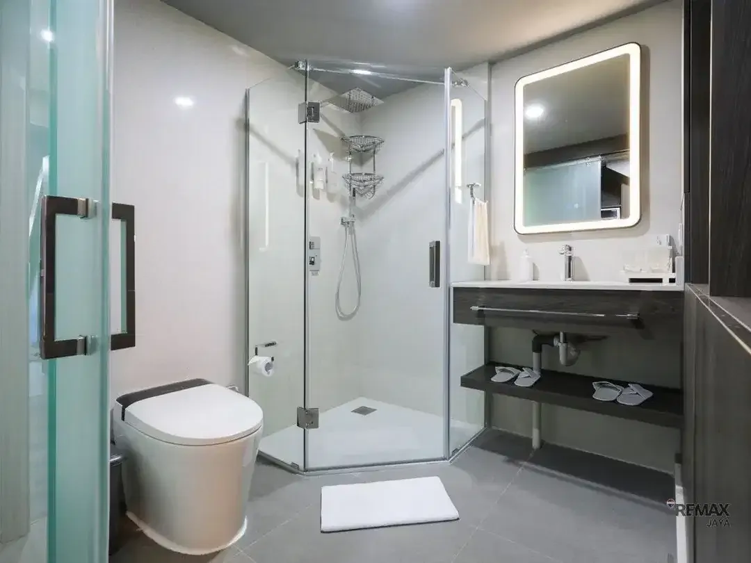 Premium 1-Br Apartment For 29-Year Leasehold In Canggu, Badung - Image 4 of 7