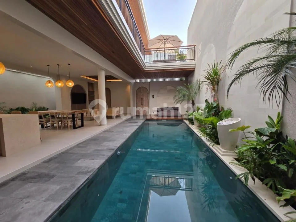 Villa Baru Furnish Premium Strategis Dekat Pantai Berawa Canggu - Image 2 of 4