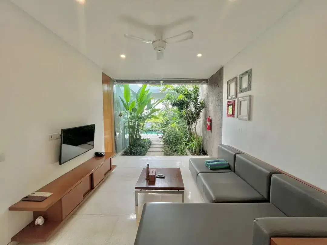 1 Bedroom Stunning Ocean View Villa In Uluwatu - Image 2 of 10