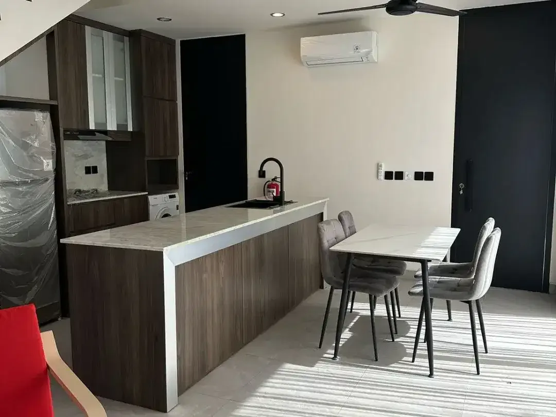 Fully Furnished Villa Di Green Kori Kerobokan Dekat Pantai Batu Belig - Image 5 of 10