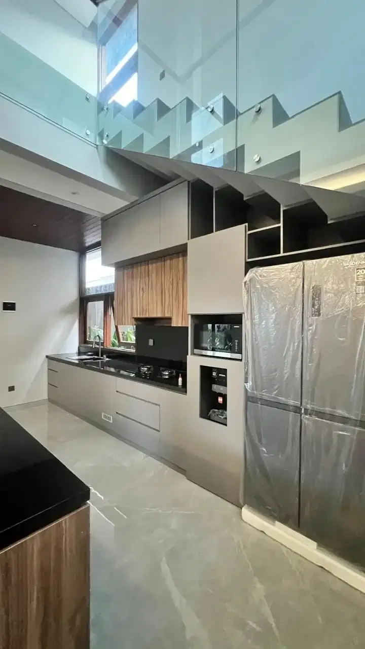 FOR RENT VILLA MEWAH BARU 4BR DEKAT PANTAI SINDHU SANUR - Image 6 of 10