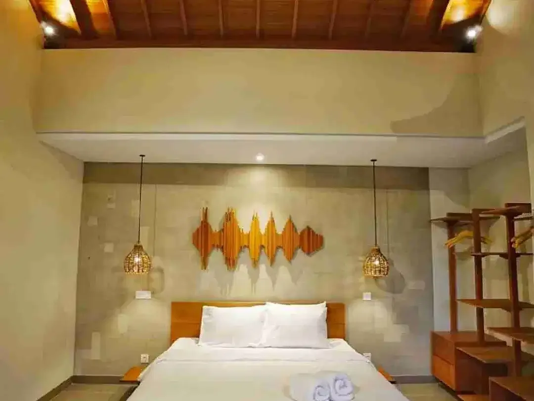 VILLA IN TUMBAK BAYUH FOR RENT - Image 10 of 10