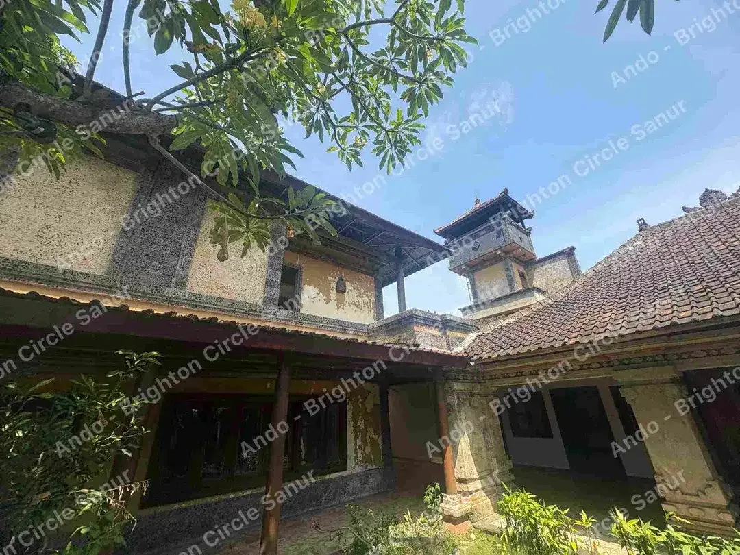 5,5 ARE RUMAH ETNIK BALI DENGAN TANAH LUAS DEKAT PANTAI SANUR - Image 5 of 10