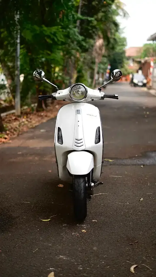 VESPA PRIMAVERA 150 3V 2015 PUTIH MODIF - TERMURAH SEINDONESIA - Image 2 of 8