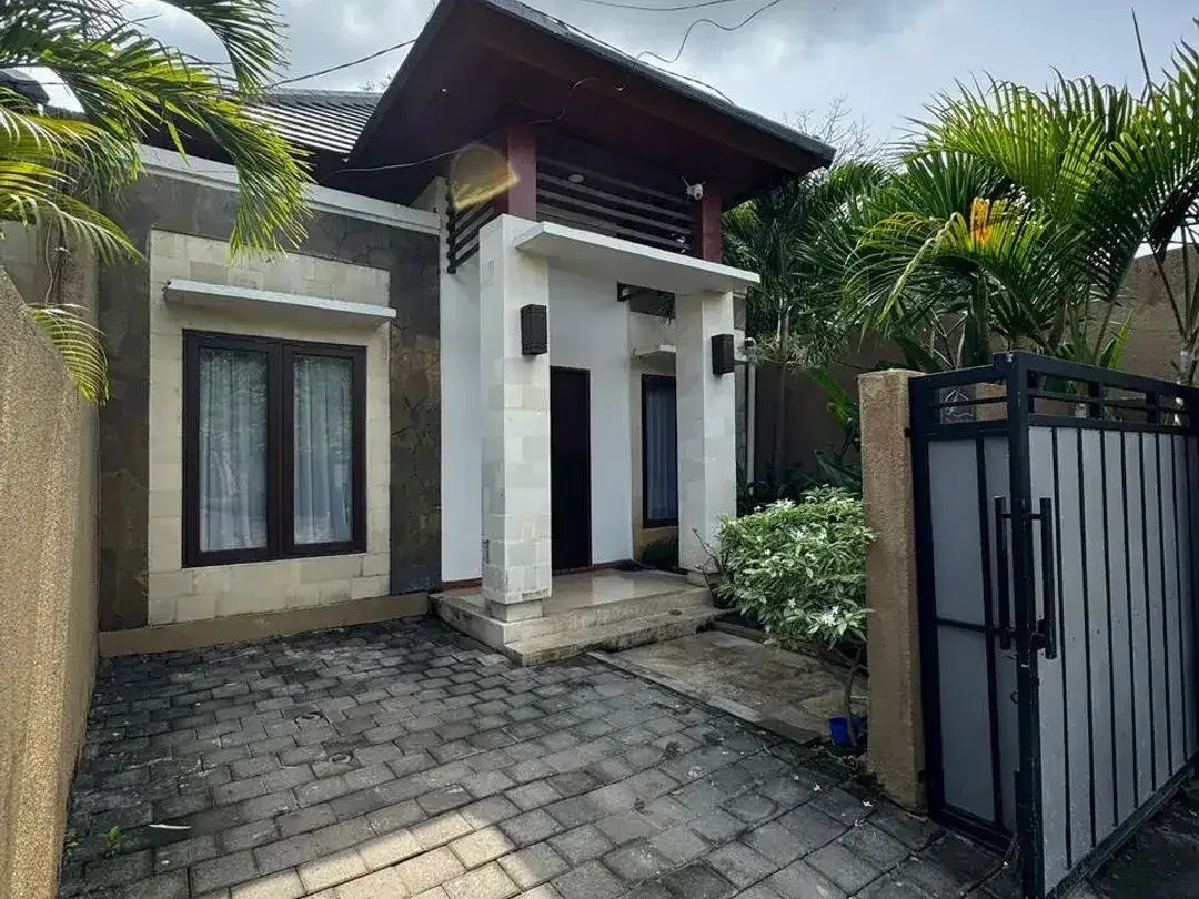 Di Jual Rumah Semi Villa 2 Gate sistem Di Taman Giri Asri - Image 1 of 10