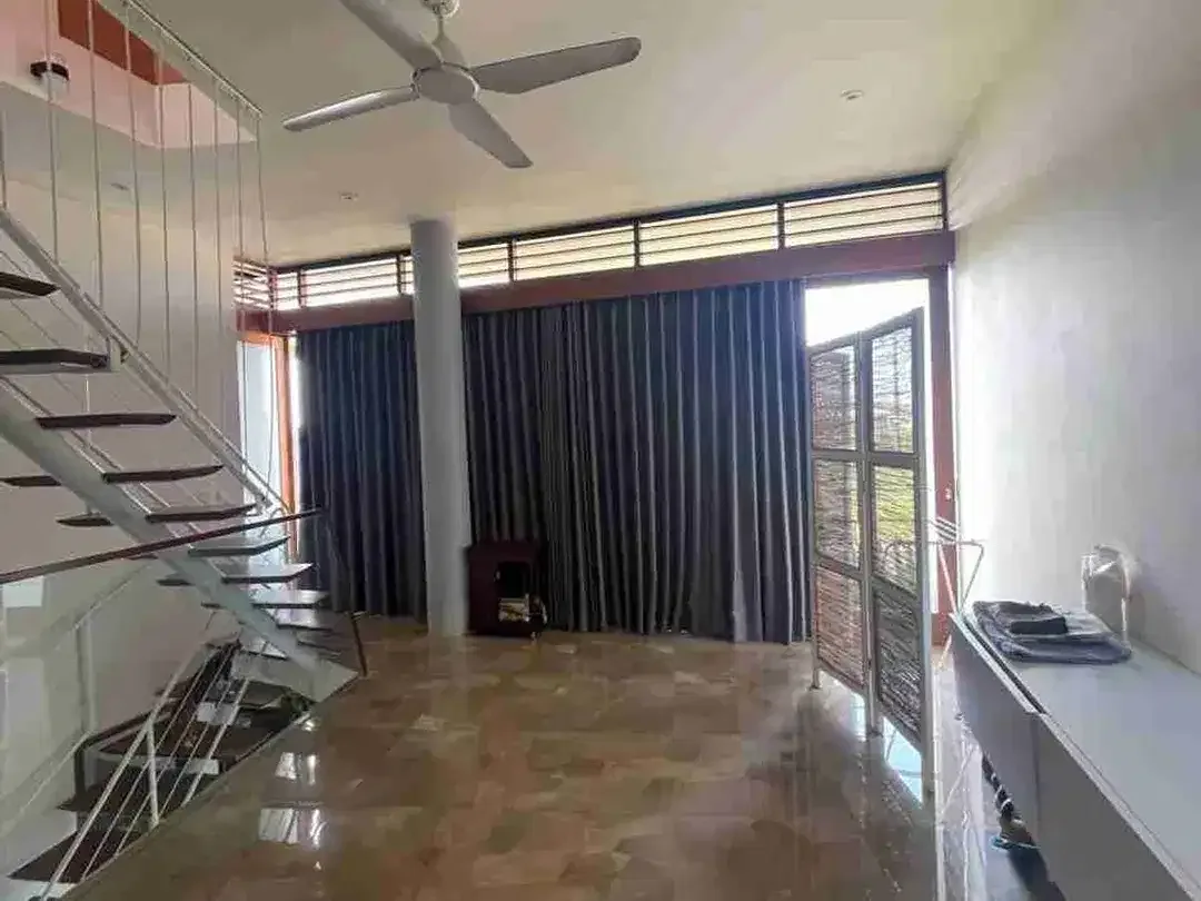 di jual rumah lantai 3 model villa sanur - Image 8 of 10