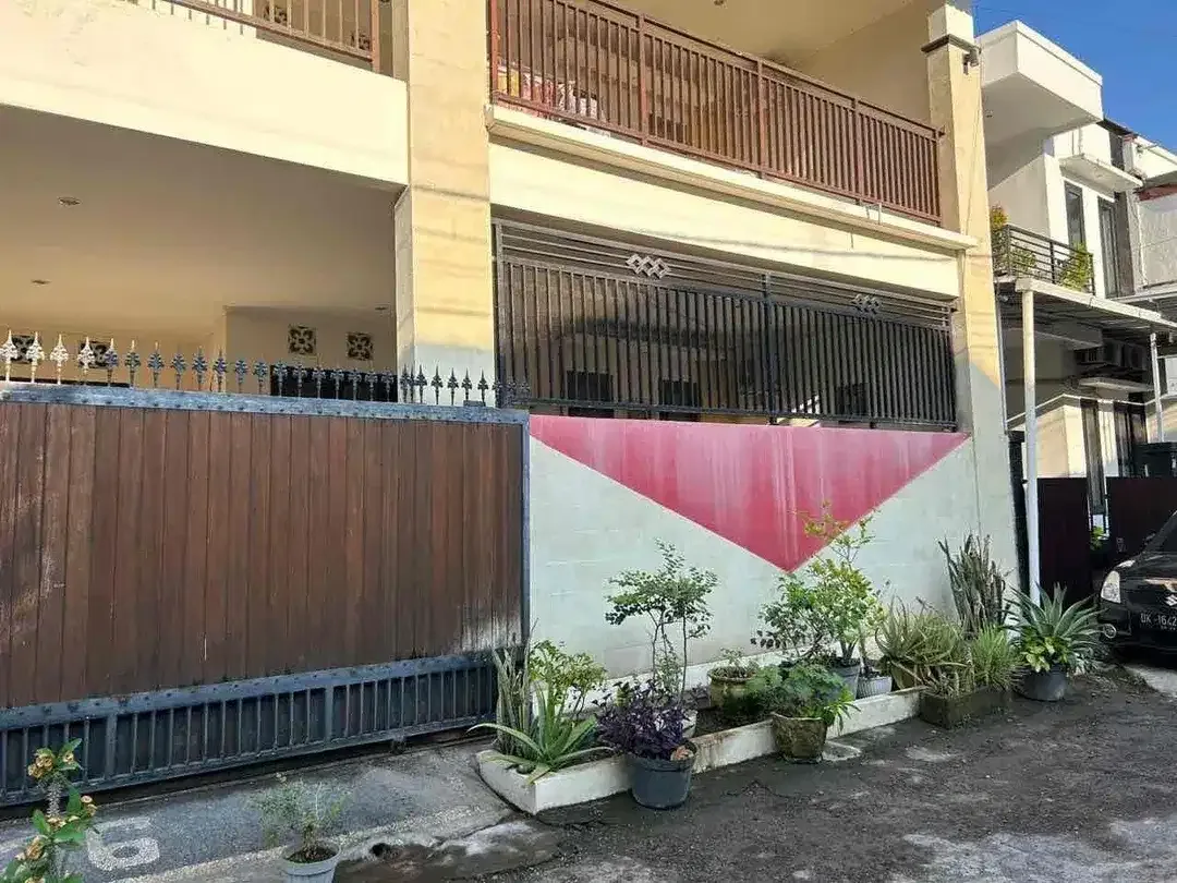 Di jual rumah lantai 3
Lokasi di Jln Tukad Batanghari PANJER- Renon - Image 1 of 10