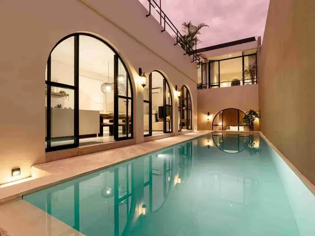 Sale Brand New Luxury Villa Fully Furnish Ada Rooftop Babakan Canggu - Image 1 of 10