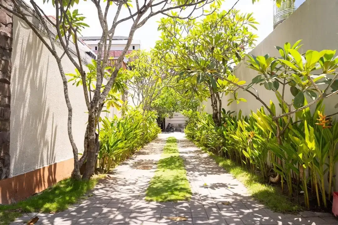 FOR SALE COZY 3 BR VILLA FOR SALE IN SEMINYAK-BALI - Image 2 of 10