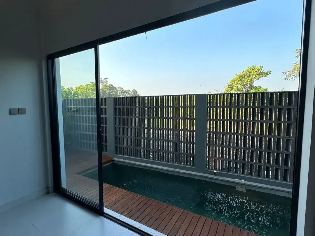 FOR SALE BRAND NEW VILLA MODERN AT BERABAN - Image 4 of 10