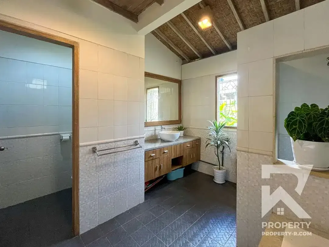 2 Bedroom Villa with Garden in Ubud Bali for Sale Leasehold - Image 10 of 10