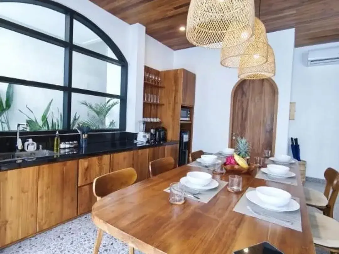 Luxury Private Villa Fully Furnished 3 Br Di Batu Bolong Canggu - Image 10 of 10