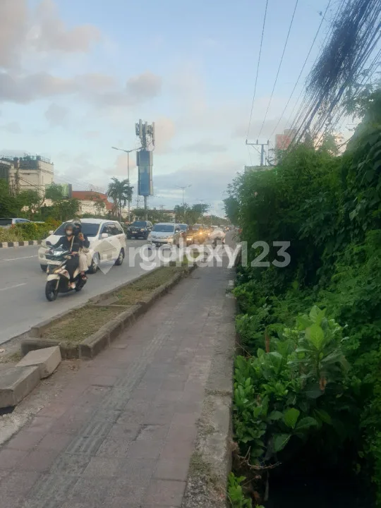 Tanah di Sunset Road Bali Dekat Bank Bni & Farah's Carpet - Image 2 of 3