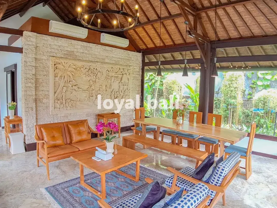 Villa, 5-Bedroom Pavilion-Style Villa for Sale in Prime Umalas, Canggu, Bali - Image 3 of 10