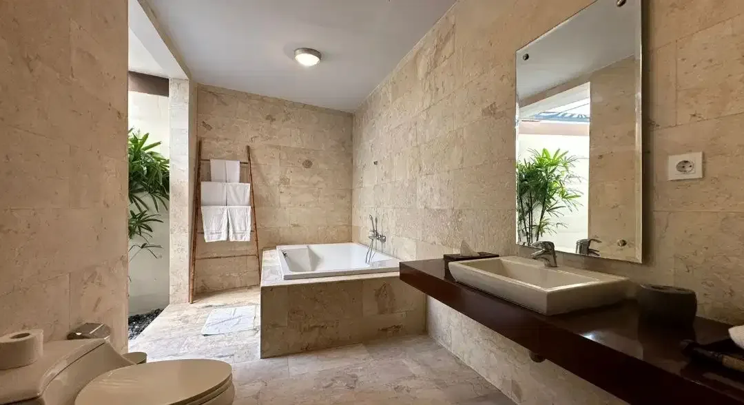Jual Villa 2lt Furnished Lokasi Dewi Saraswati Seminyak area Investasi.rg - Image 9 of 10