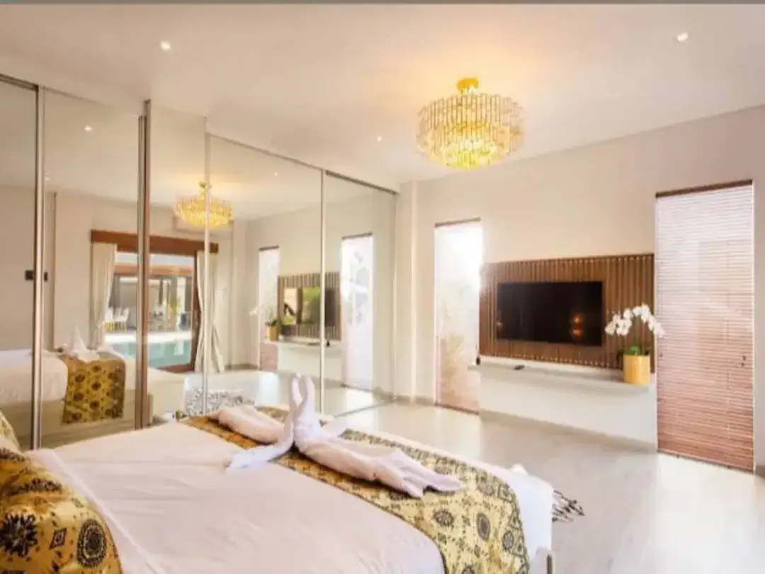 Dijual / Freehold: Luxury Villa 4 Bed, Seminyak, Kerobokan, Badung, Bali - Image 6 of 10