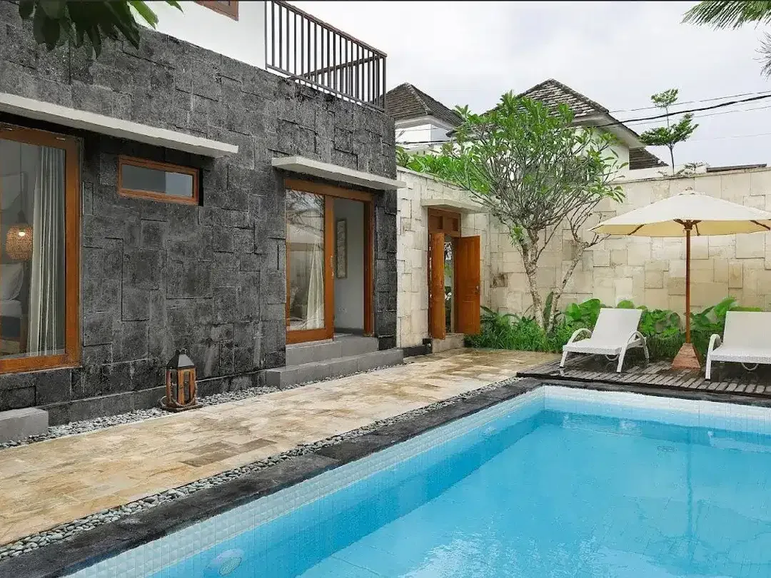 Villa 3 Bedrooms Lokasi Perumahan Private Cluster, Taman Griya Jimbaran - Image 3 of 10