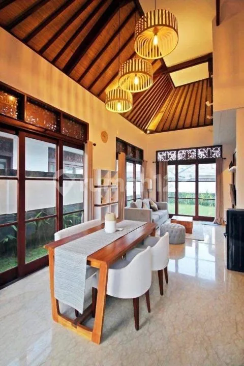 Villa Dekat Pantai Tegal Wangi dengan Kolam Renang di Jimbaran - Image 2 of 4