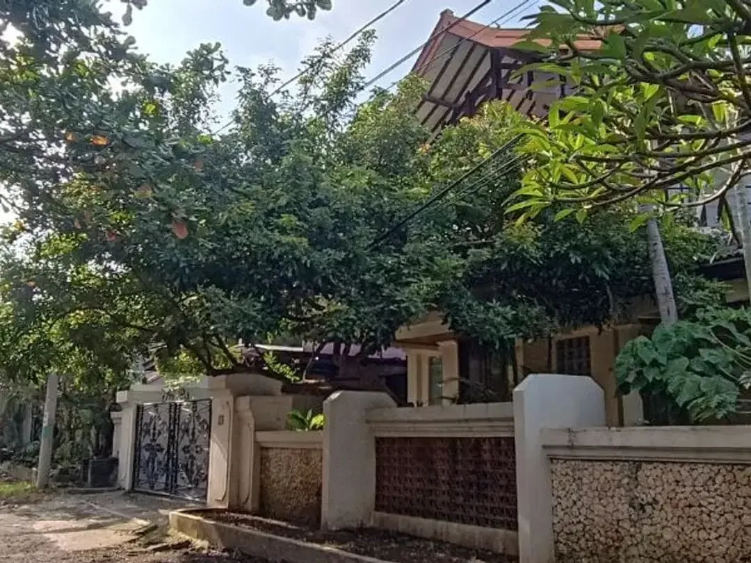 TANAH PREMIUM STRATEGIS BONUS RUMAH DI PEMUDA RENON DENPASAR - Image 2 of 10