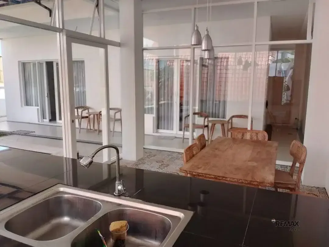 Villa Eksklusif 4 Kamar Tidur dengan Private Pool Disewakan di Munggu - Image 4 of 5