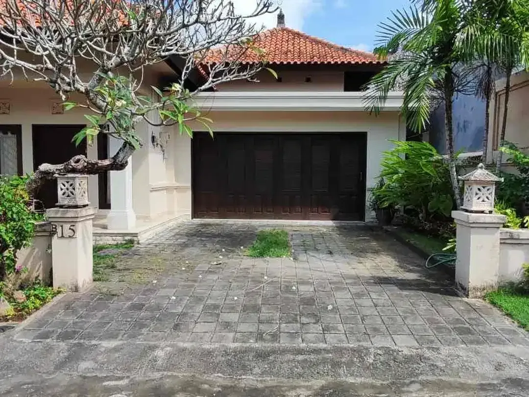 Villa Exclusive One Gate System Cluster ELITE di Nusa Dua - Image 4 of 10
