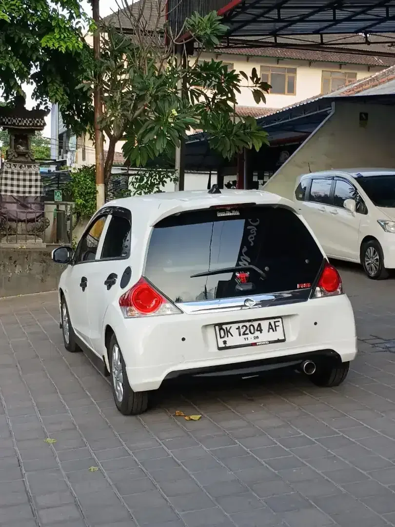 HONDA BRIO UP RS AUTOMATIC ASLI BALI LOW KM - Image 4 of 10