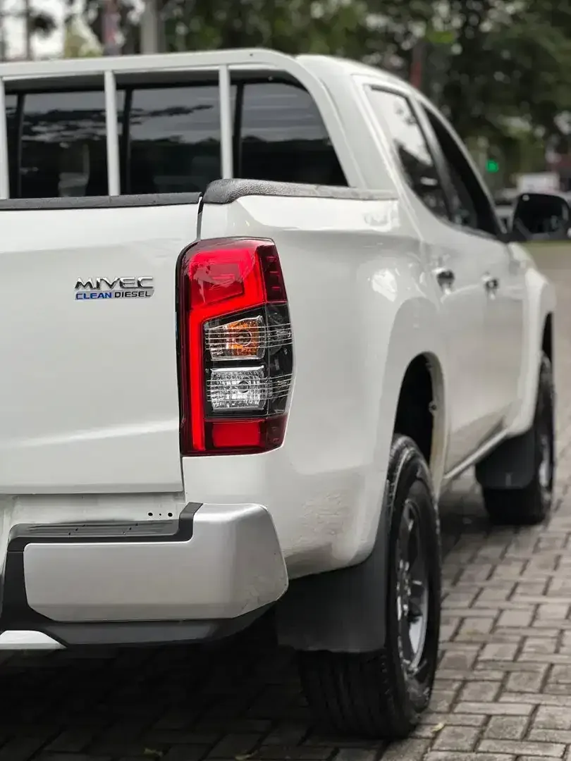 TRITON GLS Tangan Pertama 2021 - Image 1 of 10