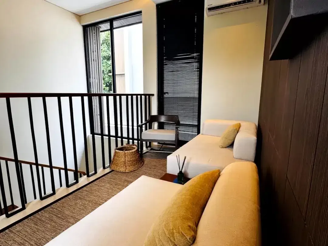Villa 4 BR Mewah di Jimbaran Kawasan Eksklusif Harga 16M An - Image 4 of 10