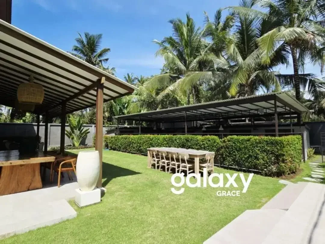 SUBLEASE BISTRO & A WOODEN HOUSE - PANTAI SABA GIANYAR - Image 4 of 10