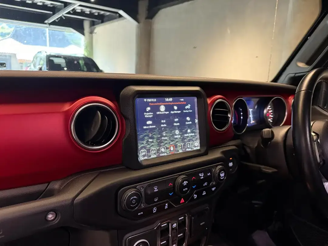 Jeep Wrangler Rubicon JL 4 Door 2.0 2021 - Image 8 of 10