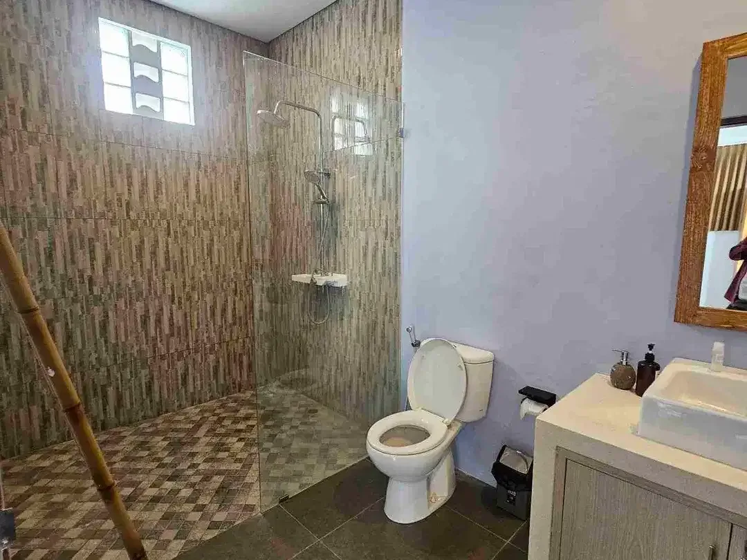 villa 3 bedroom in pererenan near canggu - Image 9 of 10