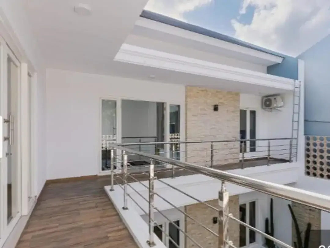 Dijual Villa di Canggu Denpasar Bali - Image 1 of 10
