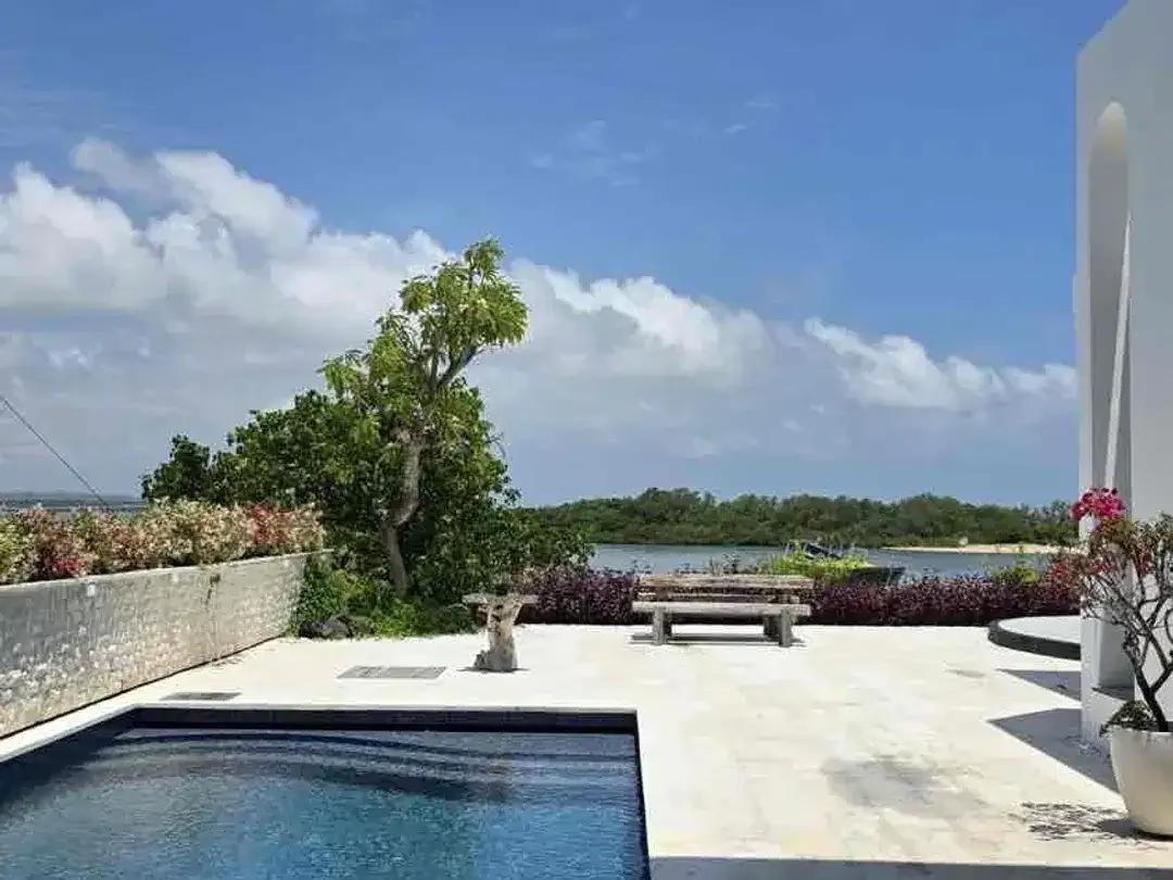 villa front beach tanjung benoa - Image 4 of 10